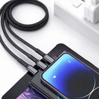 Chargeur multiple USB vers USB-C micro USB et Lightning 100 W